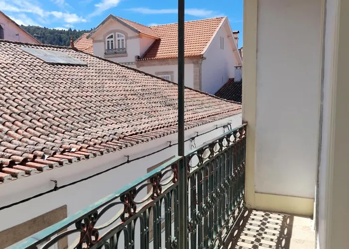 ゲストハウス Ninho Do Corvo 3*